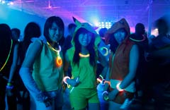girls ready for rave