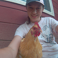 selfie of Rylie and a chicken