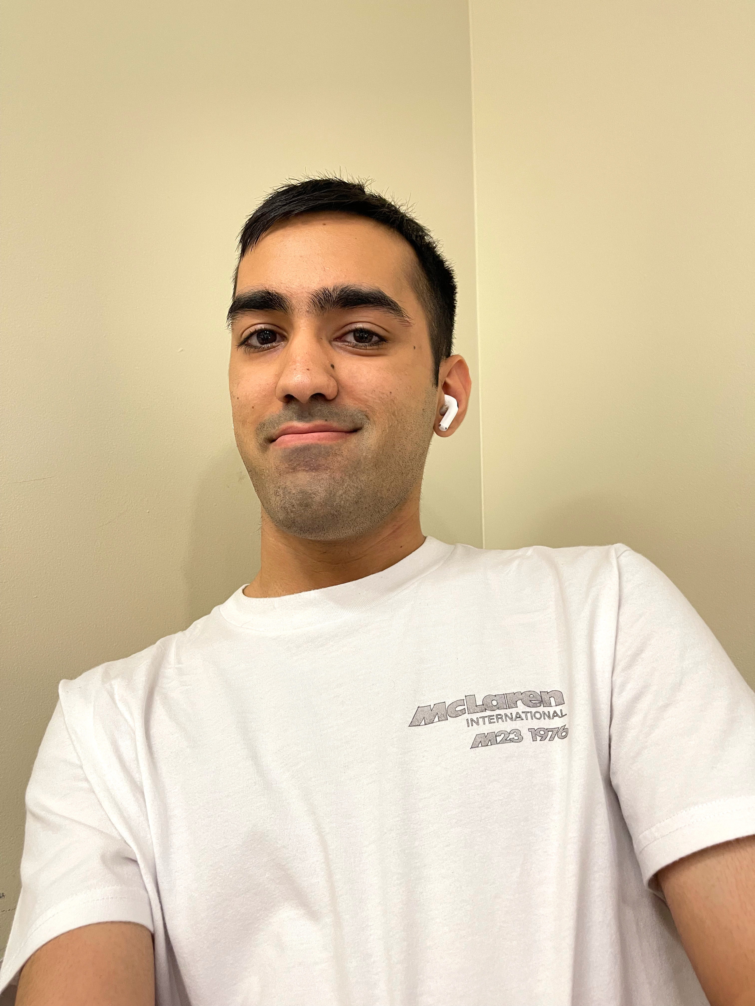 Selfie image representing the site author