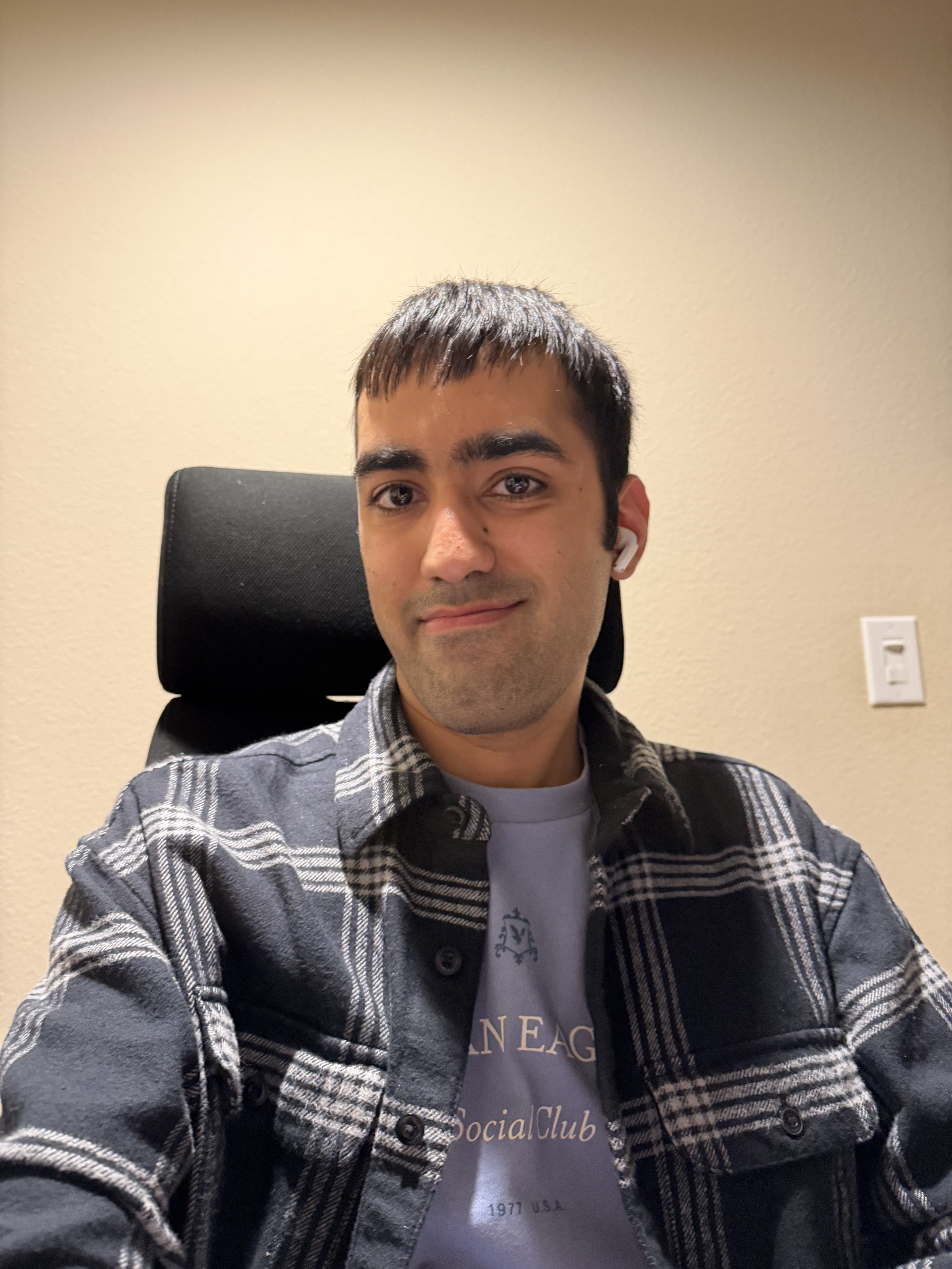 Selfie image representing the site author