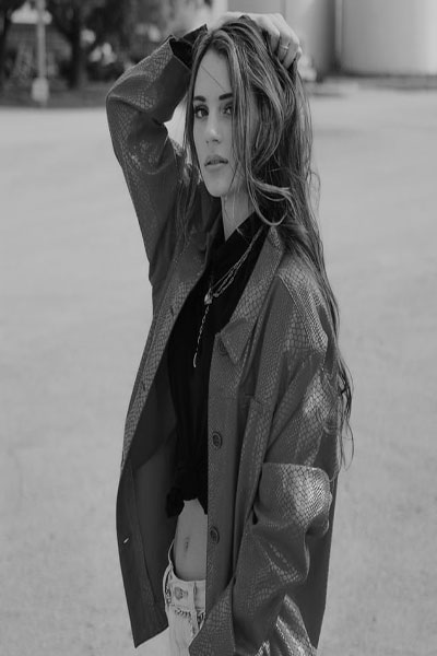 picture of female model