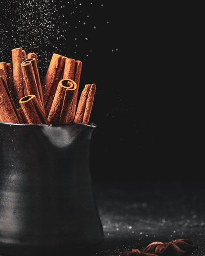 picture of cinnamon sticks