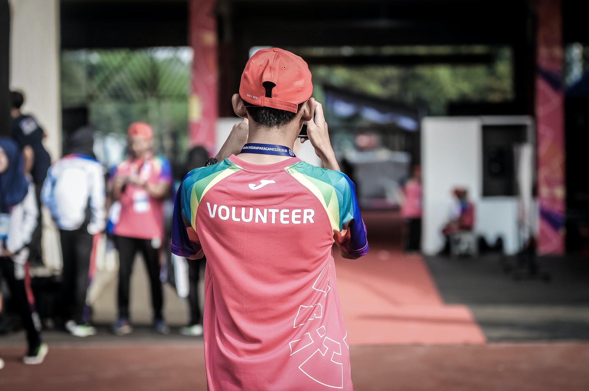 person wearing volunteer shirt