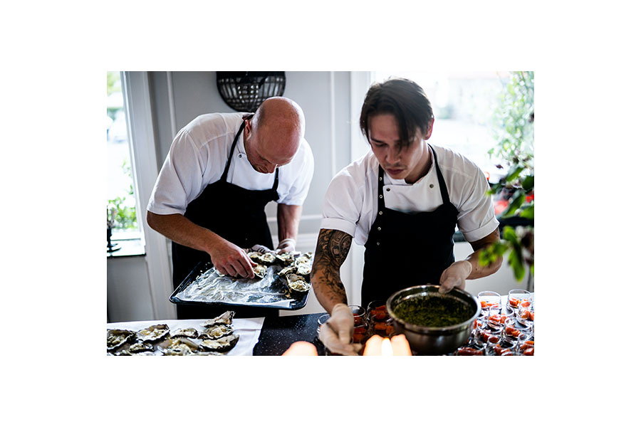 2 men in the picture